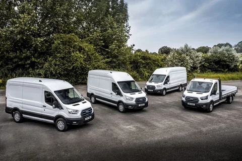 Ford Transit e-Transit L2H2 135kW Trend 2022 view 8