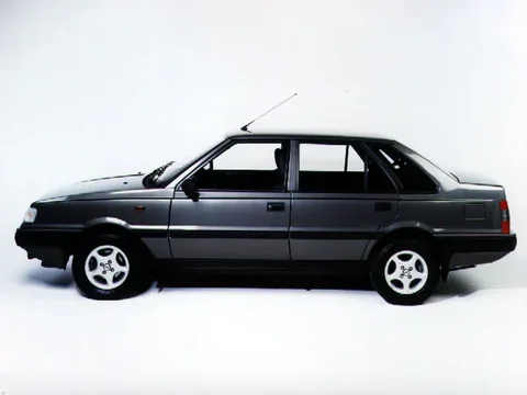 FSO Celina 1.6 GLi 1996 view 2