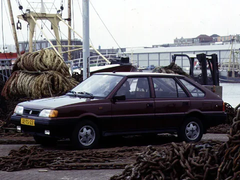 FSO Prima 1.4 GLi 1995 view 2