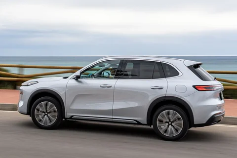 Geely Starray EM-i 1.5 PHEV Max+ 2026 view 12
