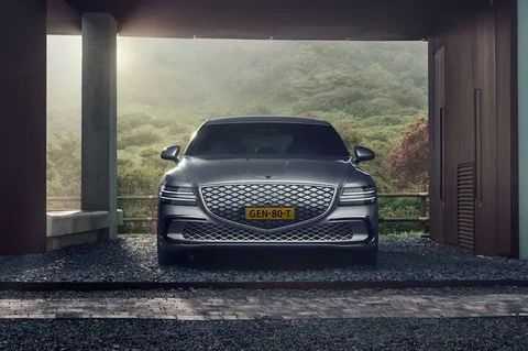Genesis GV70 Performance AWD Dual Motor Premium 2026 view 2