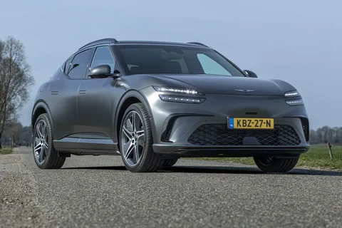 Genesis GV60 Long Range AWD Dual Motor Premium 2026 view 7