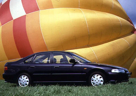 Honda Accord 2.0i ES 1993 view 2