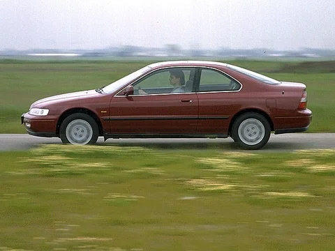 Honda Accord Coupé 2.0i LS 1994 view 2