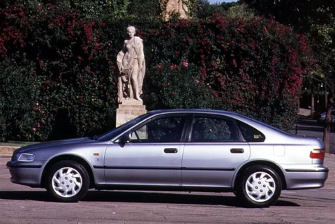 Honda Accord 2.0i 1997 view 2