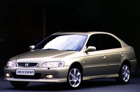 Honda Accord 2.0i LS 1999 view 4