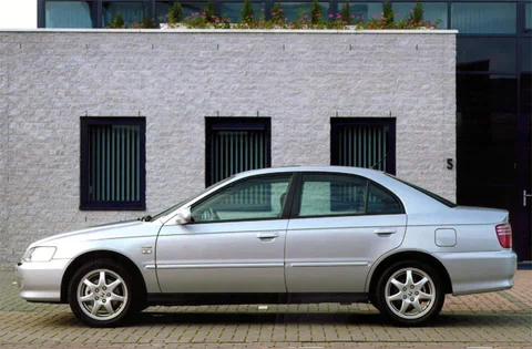 Honda Accord 2.2i Type R 2001 view 2