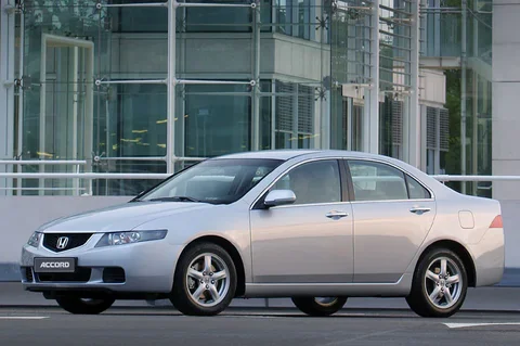 Honda Accord 2.2i-CTDi Executive 2003 view 3