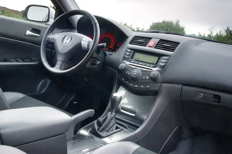 Honda Accord 2003 front view
