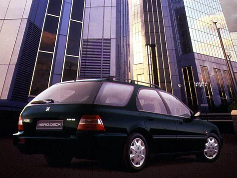 Honda Aerodeck Estate 2.2i ES 1995 view 3