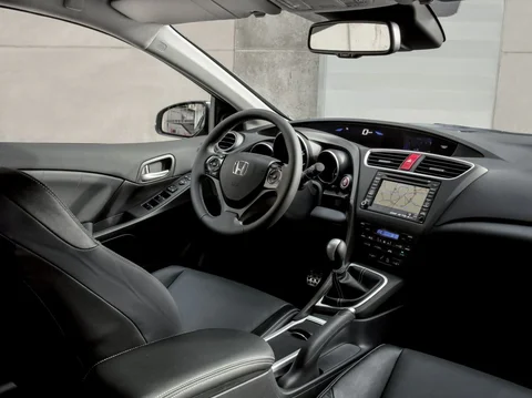 Honda Civic Tourer 1.6 i-DTEC Executive 2014 view 3