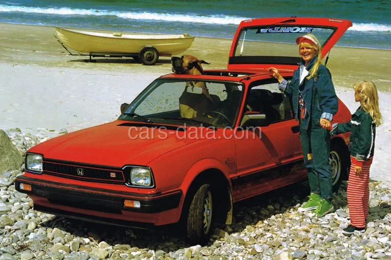 Honda Civic S 1982 front view