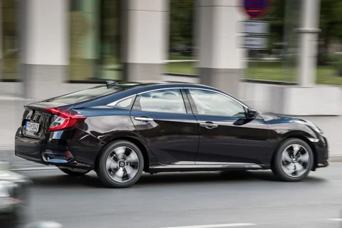 Honda Civic 1.5 i-VTEC Elegance 2017 view 2