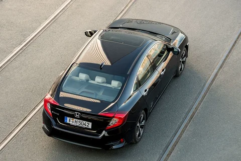 Honda Civic 1.5 i-VTEC Elegance 2017 view 8