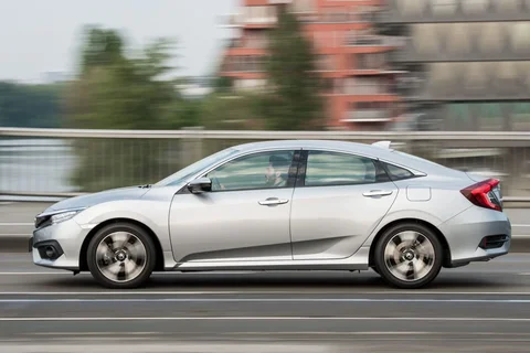 Honda Civic 1.5 i-VTEC Elegance 2017 view 11