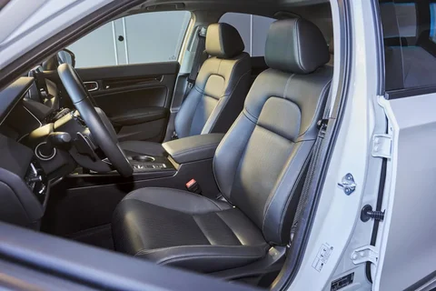 Honda Civic e:HEV Elegance 2022 view 2