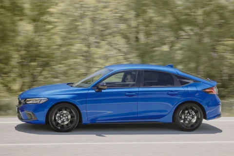 Honda Civic e:HEV Elegance 2022 view 4
