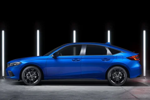 Honda Civic e:HEV Elegance 2022 view 9