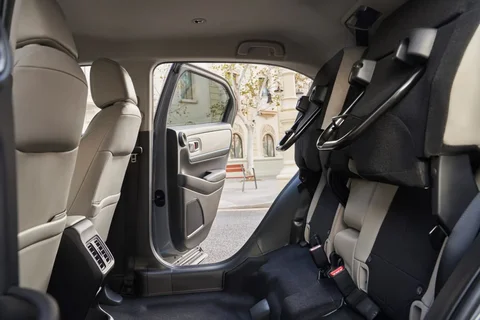 Honda HR-V 1.5 Hybrid Elegance 2025 view 3