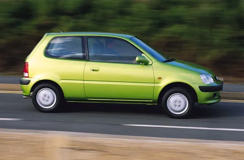 Honda Logo 1.3 1999 view 2