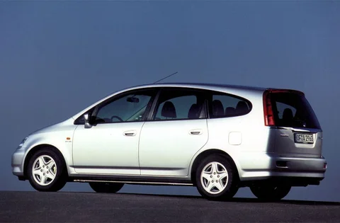 Honda Stream 2.0 ES 2001 view 3