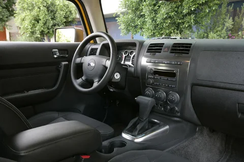 Hummer H3 3.7 2007 view 9