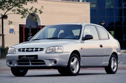 Hyundai Accent 1.3i 2001 view 6