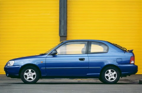 Hyundai Accent 1.3i 2001 view 4