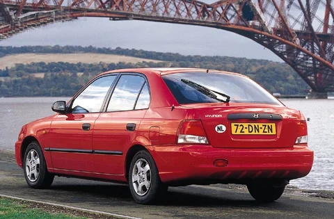 Hyundai Accent 1.3i 2001 view 7
