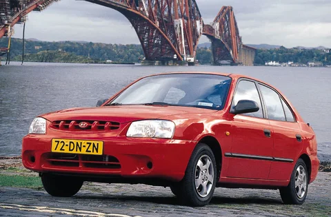 Hyundai Accent 1.3i 2001 view 2