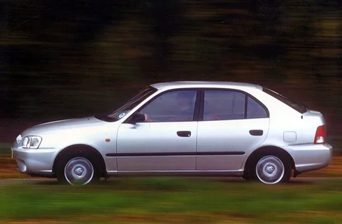 Hyundai Accent 1.3i 2001 view 6