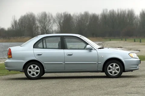 Hyundai Accent 1.6i DynamicVersion 2004 view 4
