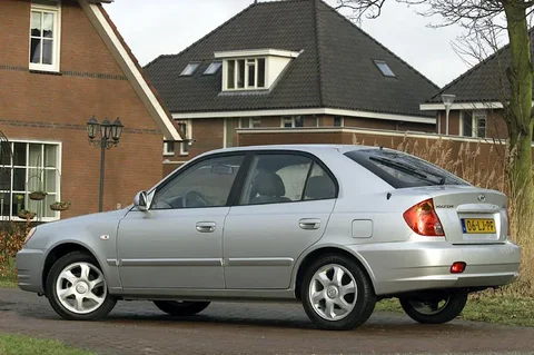 Hyundai Accent 1.3i ActiveVersion 2004 view 5