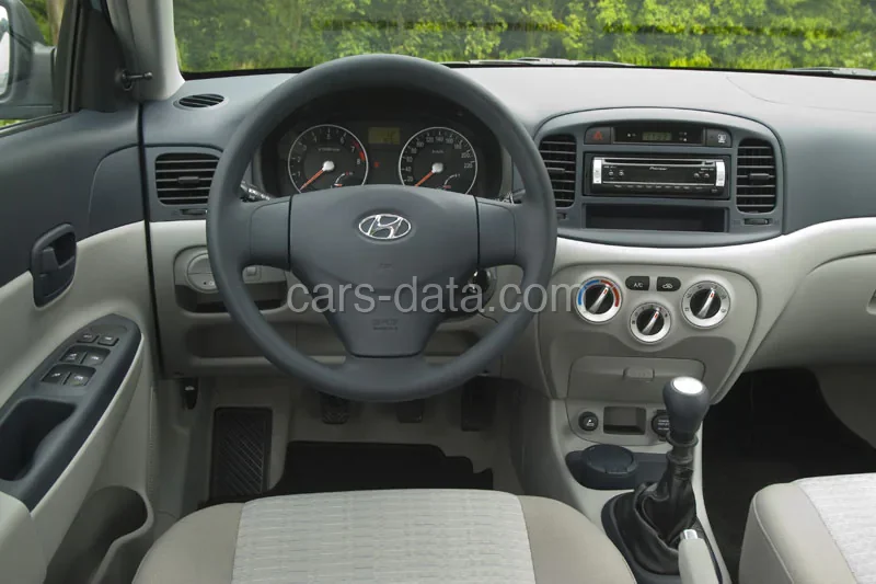 Hyundai Accent 1.6i DynamicVersion 2006 front view