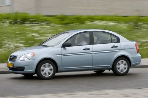 Hyundai Accent 1.6i DynamicVersion 2006 view 4