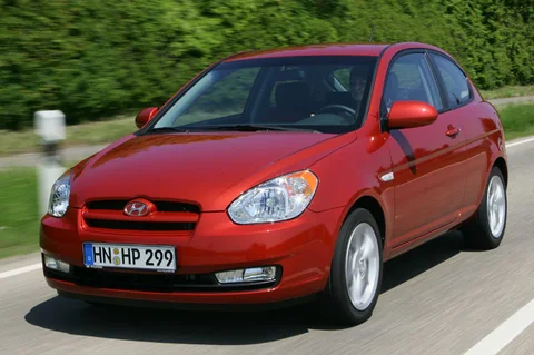 Hyundai Accent 1.6i DynamicVersion 2006 view 4