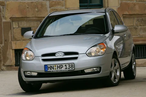 Hyundai Accent 1.6i DynamicVersion 2006 view 8