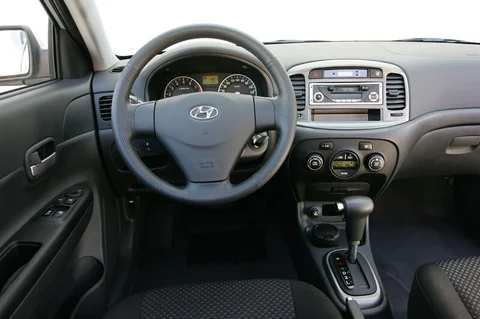 Hyundai Accent 1.6i DynamicVersion 2006 view 12