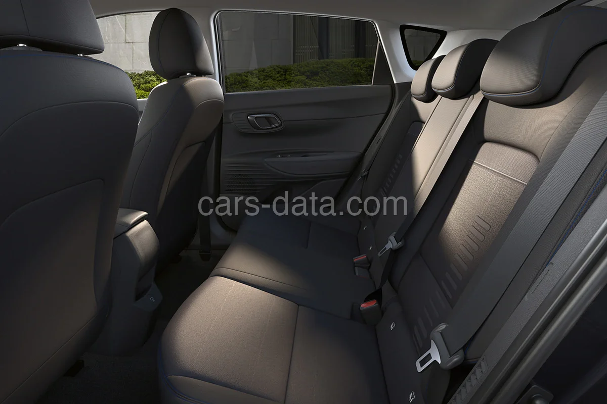 Hyundai Bayon 1.0 T-GDI e-Motion 2025 front view