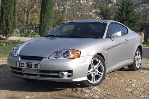 Hyundai Coupé 2.0i FX CVVT 2003 view 10