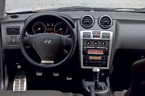 Hyundai Coupé 2.7i V6 StyleVersion 2004 view 6