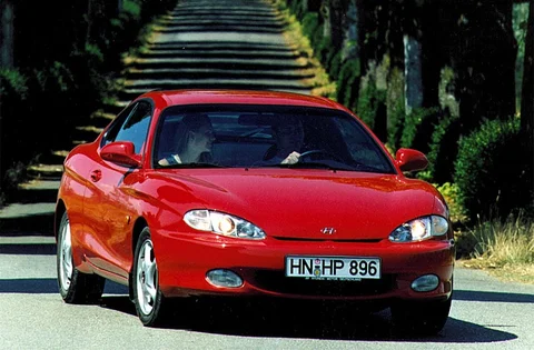 Hyundai Coupé 2.0i FX 1996 view 3