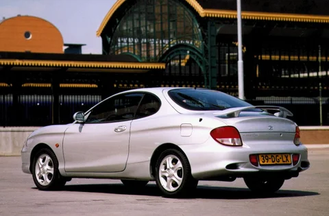 Hyundai Coupé 2.0i FX 1999 view 2