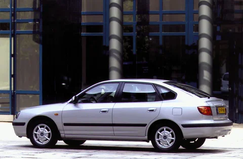 Hyundai Elantra 2.0 CRDi GLS 2001 view 4