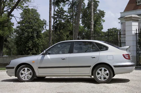 Hyundai Elantra 1.6i DynamicVersion 2003 view 4