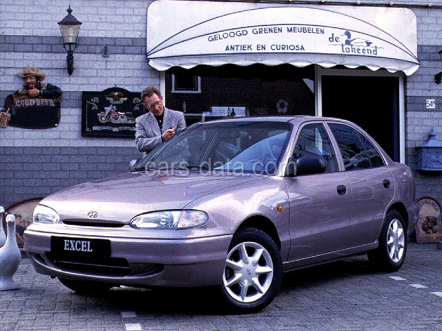 Hyundai Excel 1.3i GS 1994 front view