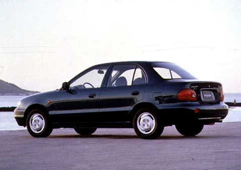 Hyundai Excel 1.3i LS 1994 view 2