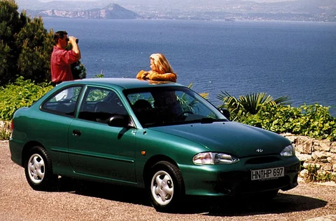 Hyundai Excel 1.3i SE 1999 view 2