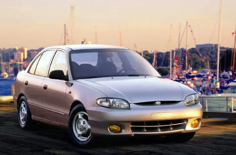 Hyundai Excel 1.3i LS 1998 view 3