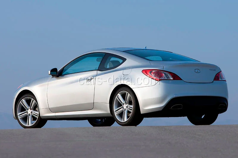 Hyundai Genesis Coupé 2.0T 2010 front view